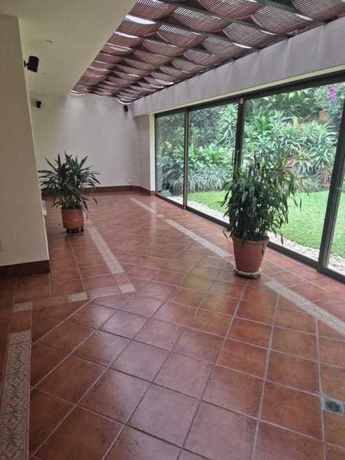 Casa de 3 alcobas en arriendo en Los Balsos, Medellín, 217 m² · foto 9 de 24