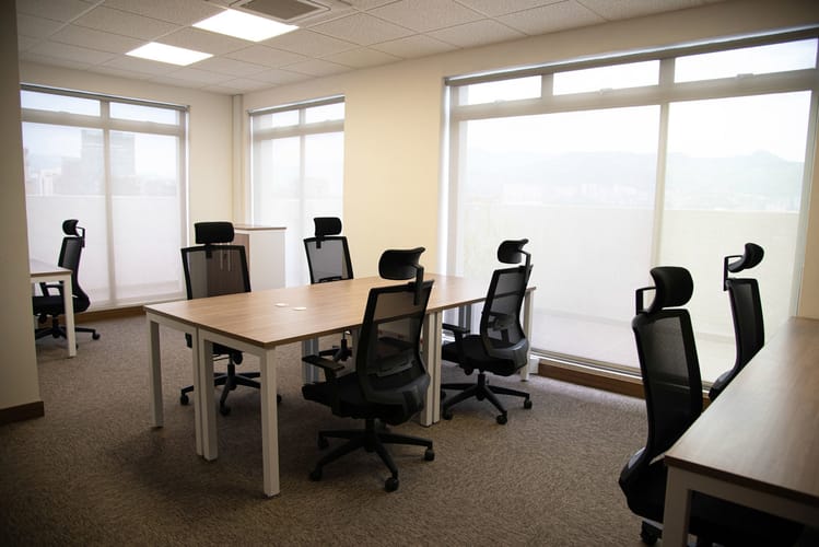 Oficina en arriendo en Lalinde, Medellín, 120 m² · foto 3 de 10