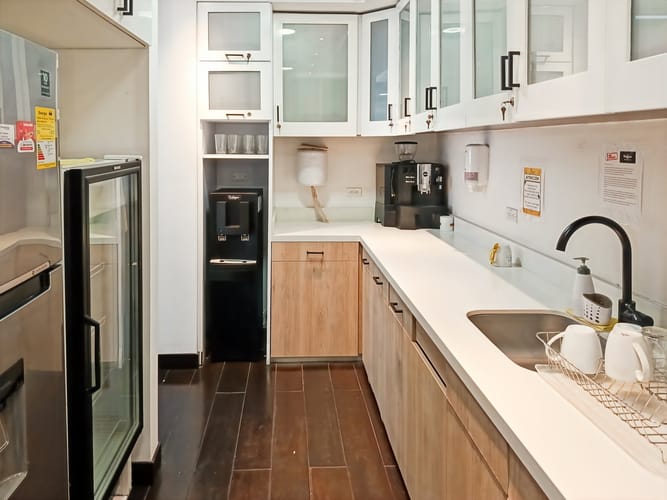 Oficina en arriendo en Patio Bonito, Medellín, 75 m² · foto 7 de 10