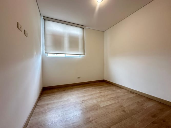 Apartamento de 3 alcobas en arriendo en San Jose, Sabaneta, 80 m² · foto 5 de 13
