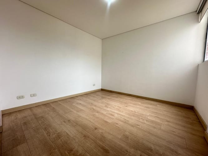 Apartamento de 3 alcobas en arriendo en San Jose, Sabaneta, 80 m² · foto 10 de 13