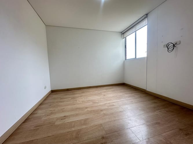 Apartamento de 3 alcobas en arriendo en San Jose, Sabaneta, 80 m² · foto 11 de 13