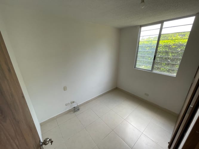 Apartamento de 2 alcobas en venta en Zona Industrial, Yumbo, 50 m² · foto 13 de 20