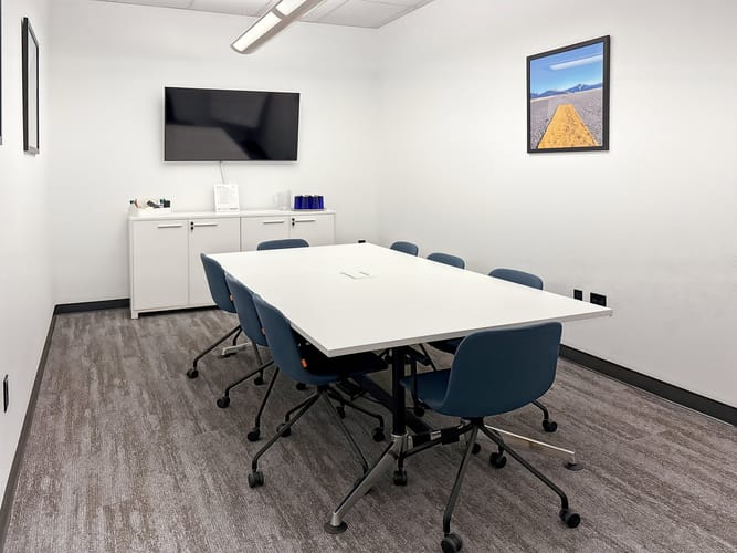 Oficina en arriendo en Cuarta Brigada, Medellín, 50 m² · foto 4 de 9