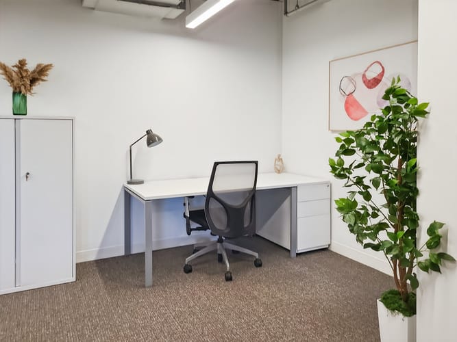 Oficina en arriendo en Otraparte, Envigado, 10 m² · foto 9 de 9