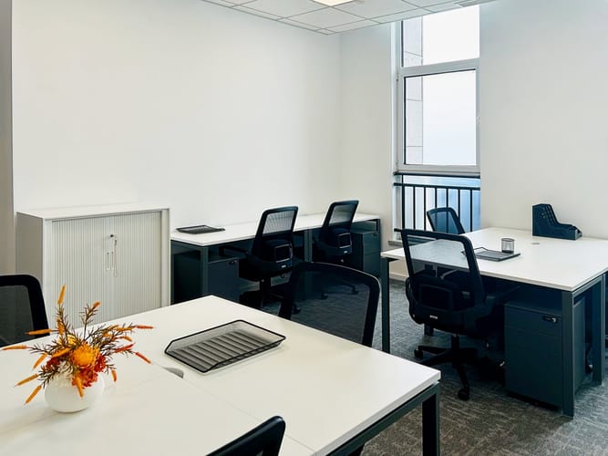 Oficina en arriendo en Bocagrande, Cartagena, 110 m² · foto 8 de 9