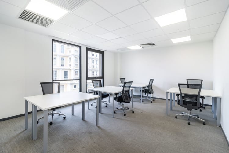 Oficina en arriendo en Colombia, Medellín, 120 m² · foto 2 de 9