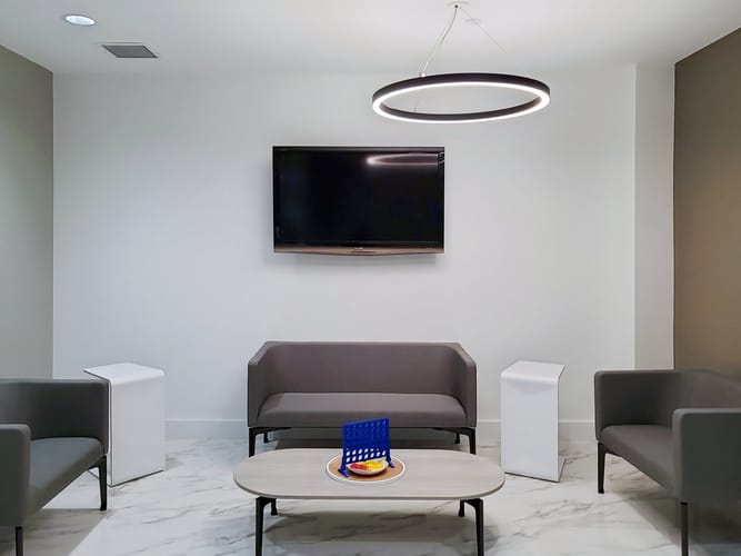Oficina en arriendo en Laureles, Medellín, 30 m² · foto 3 de 9