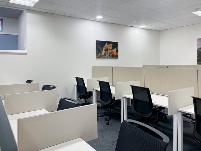 Oficina en arriendo en Laureles, Medellín, 30 m² · foto 6 de 9