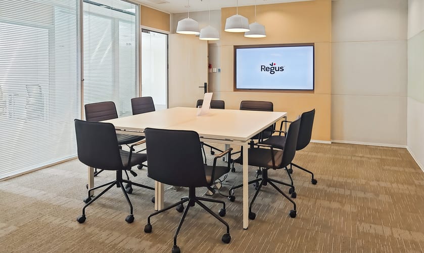 Oficina en arriendo en El Poblado, Medellín, 50 m² · foto 4 de 9