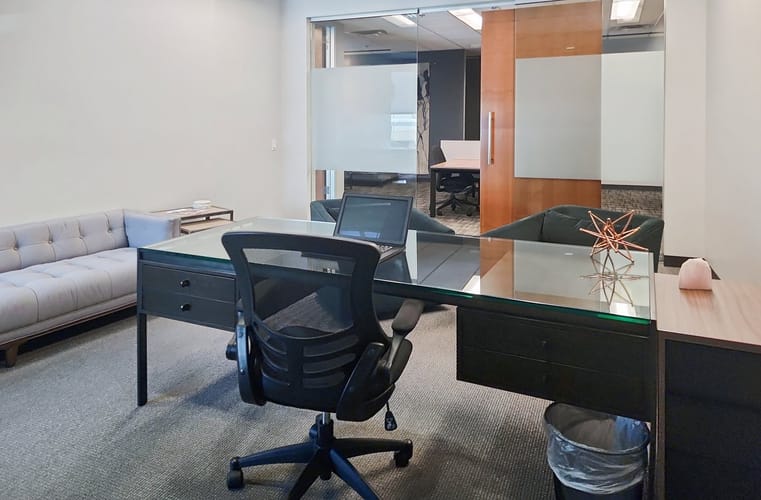 Oficina en arriendo en Laureles, Medellín, 50 m² · foto 7 de 9