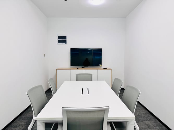 Oficina en arriendo en El Poblado, Medellín, 75 m² · foto 5 de 9