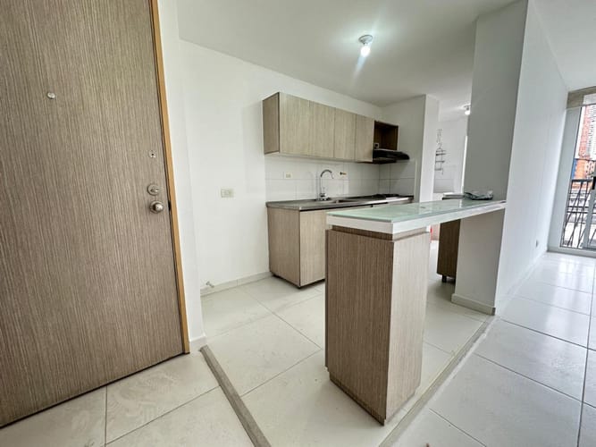 Apartamento de 3 alcobas en arriendo en Mayorca, Sabaneta, 86 m² · foto 2 de 15