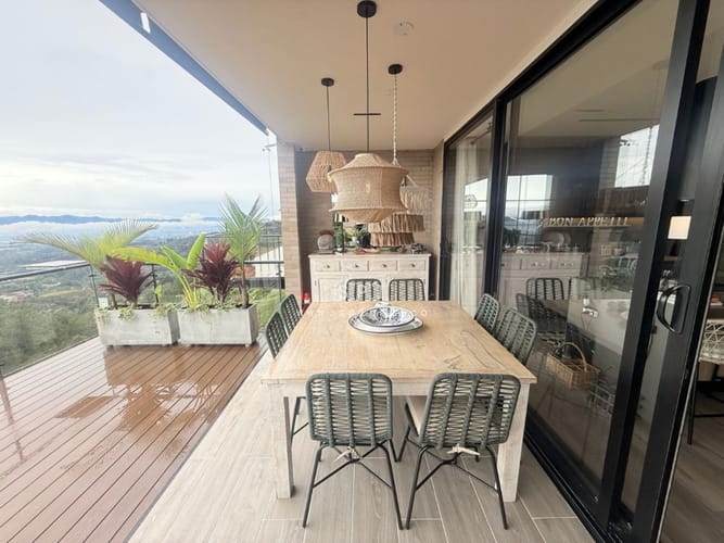 Casa de 3 alcobas en venta en Sajonia, Rionegro, 328 m² · foto 3 de 18