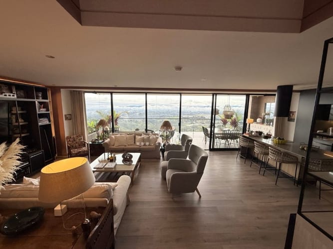 Casa de 3 alcobas en venta en Sajonia, Rionegro, 328 m² · foto 9 de 18