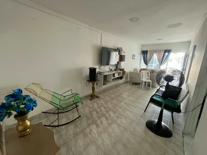 Casa de 8 alcobas en venta en El Bosque, Cartagena, 192 m² · foto 6 de 24