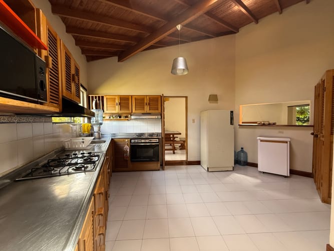 Casa de 4 alcobas en venta en El Porvenir, Rionegro, 300 m² · foto 6 de 16