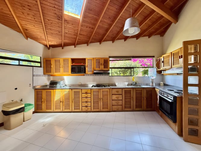 Casa de 4 alcobas en venta en El Porvenir, Rionegro, 300 m² · foto 7 de 16