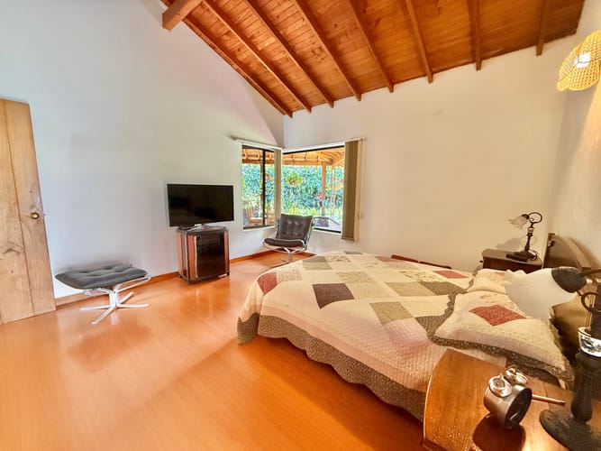 Casa de 4 alcobas en venta en El Porvenir, Rionegro, 300 m² · foto 13 de 16