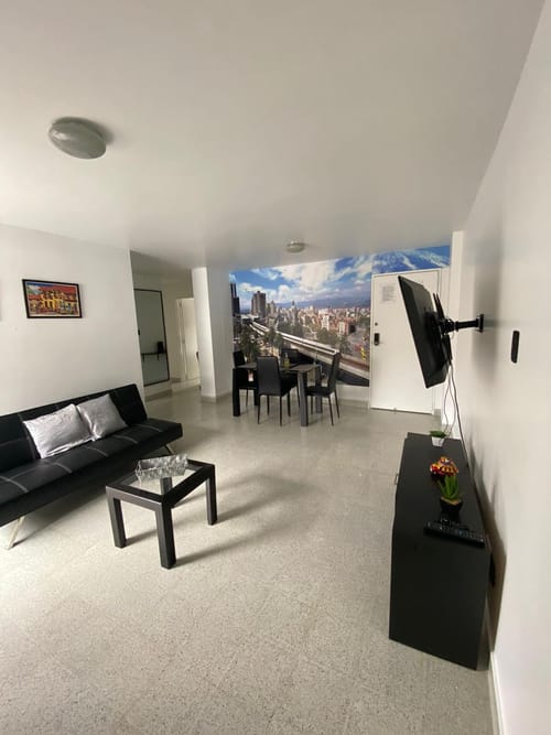 Apartamento de 2 alcobas en venta en Diego Echavarría, Medellín, 62 m² · foto 16 de 18