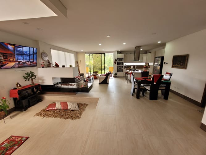 Casa de 4 alcobas en venta en El Porvenir, Rionegro, 305 m² · foto 11 de 24