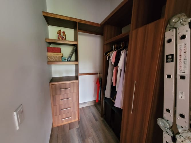 Casa de 4 alcobas en venta en El Porvenir, Rionegro, 305 m² · foto 21 de 24