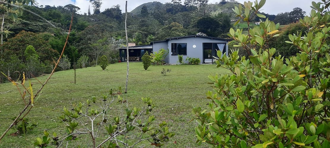 Finca en venta en San Nicolas, La Ceja, 275 m² · foto 2 de 24