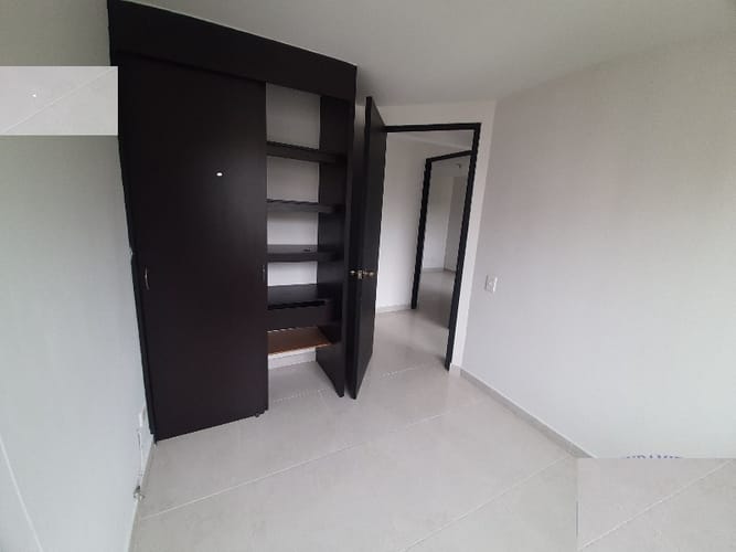 Apartamento de 3 alcobas en venta en La Hondonada, Medellín, 56 m² · foto 6 de 15