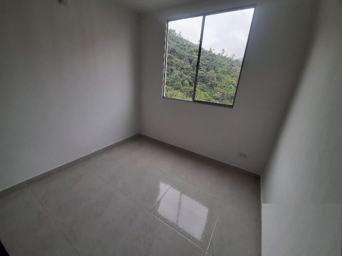 Apartamento de 3 alcobas en venta en La Hondonada, Medellín, 56 m² · foto 11 de 15