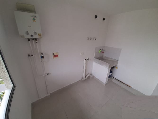 Apartamento de 3 alcobas en venta en La Hondonada, Medellín, 56 m² · foto 12 de 15