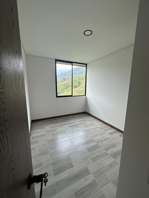 Apartamento de 2 alcobas en venta en El Trianon, Envigado, 69 m² · foto 8 de 14