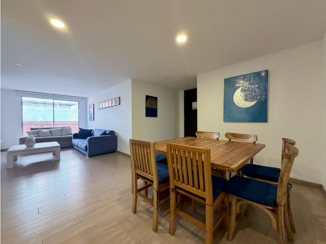 Apartamento de 3 alcobas en venta en Santa Barbara Occidental, Bogotá, 143 m² · foto 3 de 15