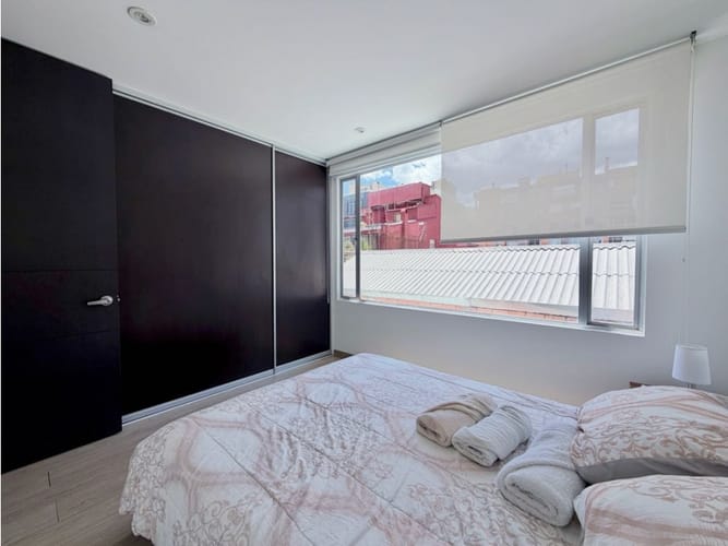 Apartamento de 3 alcobas en venta en Santa Barbara Occidental, Bogotá, 143 m² · foto 8 de 15