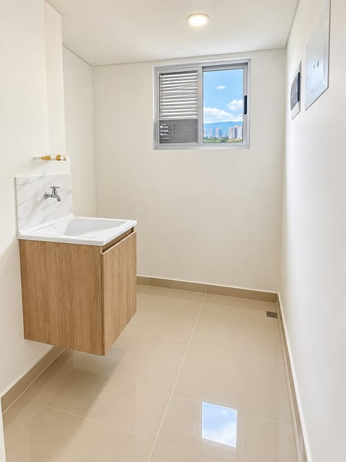 Apartamento de 3 alcobas en venta en Caqueta, La Estrella, 75 m² · foto 4 de 9