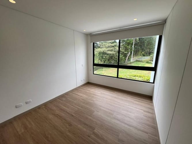 Apartamento de 2 alcobas en arriendo en Las Palmas, Medellín, 130 m² · foto 10 de 21