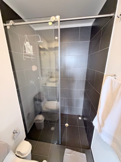 Apartaestudio en venta en Barrios Unidos, Bogotá, 30 m² · foto 16 de 17