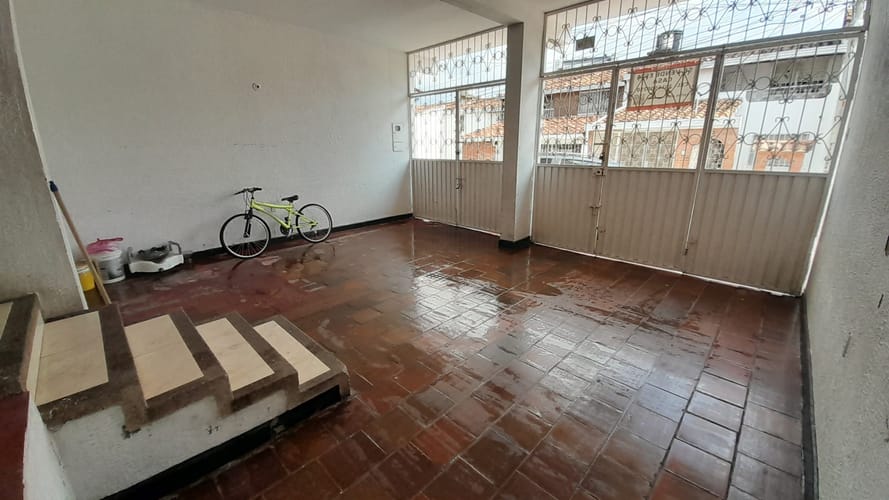 Casa de 4 alcobas en venta en Molinos Altos, Floridablanca, 260 m² · foto 4 de 24
