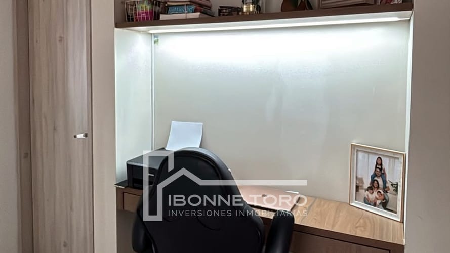 Apartamento de 3 alcobas en venta en Avenida Kevin Angel, Manizales, 82 m² · foto 2 de 7