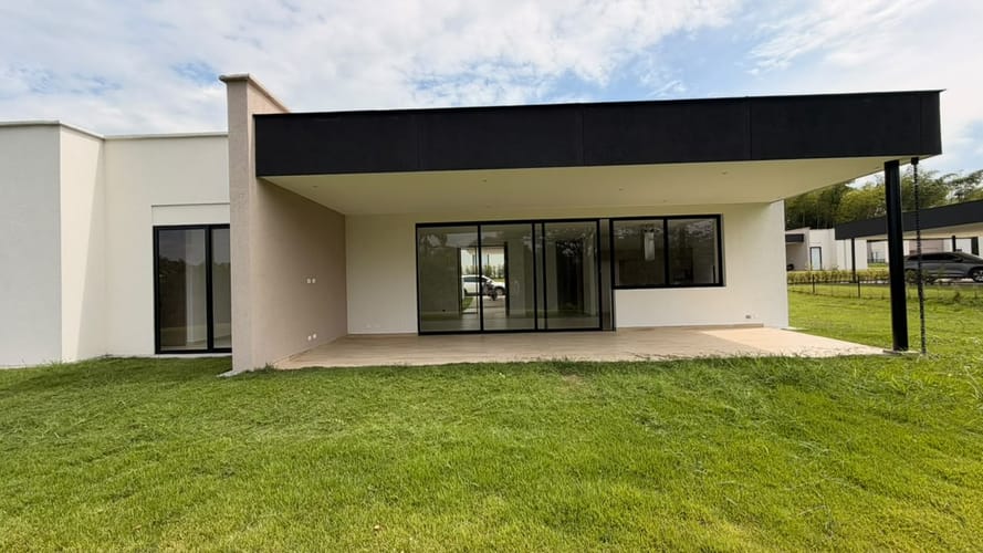 Casa de 3 alcobas en venta en Cerritos, Pereira, 1225 m² · foto 12 de 14