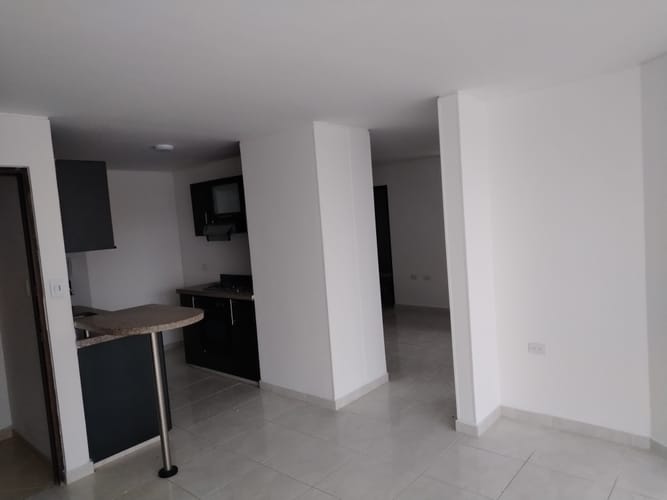 Apartamento de 3 alcobas en arriendo en Nuevo Sotomayor, Bucaramanga, 94 m² · foto 2 de 11