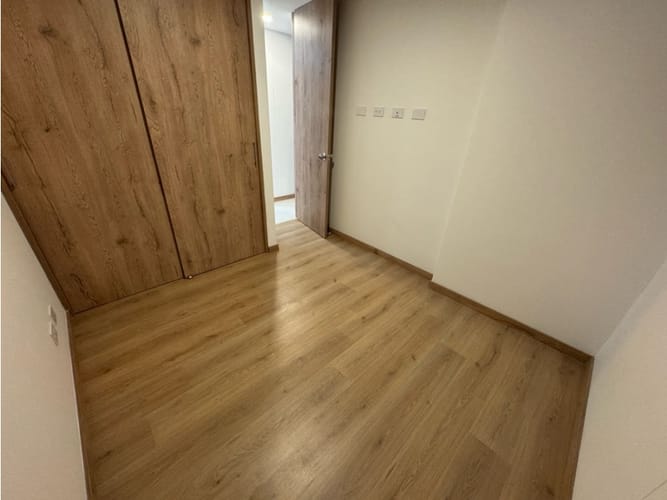 Apartamento de 3 alcobas en arriendo en San German, Medellín, 78 m² · foto 8 de 13