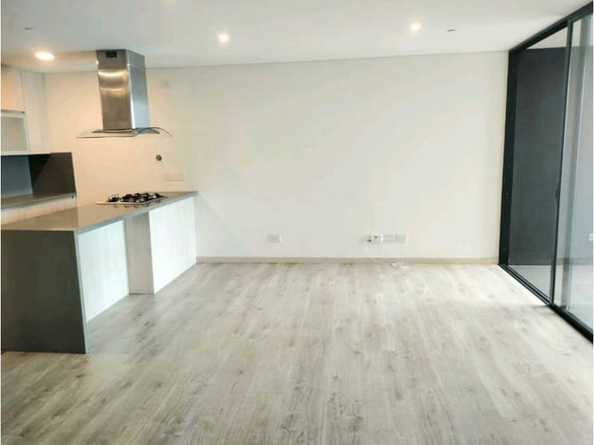 Apartamento de 2 alcobas en arriendo en Altos Del Poblado, Medellín, 83 m² · foto 9 de 23