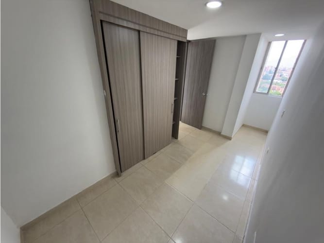 Apartamento de 2 alcobas en arriendo en Calasanz, Medellín, 45 m² · foto 5 de 9