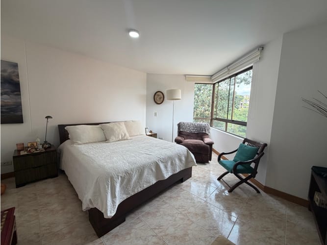 Apartamento de 3 alcobas en venta en Castropol, Medellín, 120 m² · foto 6 de 11