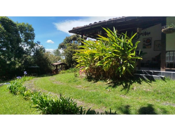 Finca en venta en Santa Elena, Medellín, 220 m² · foto 9 de 11
