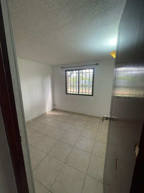 Apartamento de 3 alcobas en arriendo en Cañaverales, Cali, 57 m² · foto 15 de 22