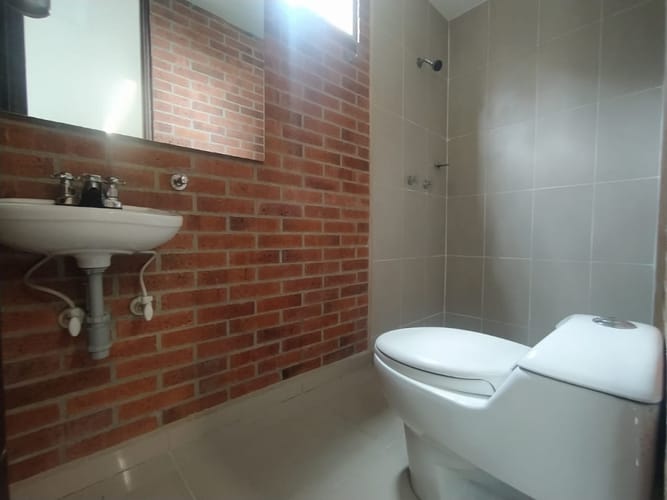 Oficina en arriendo en El Poblado, Medellín, 60 m² · foto 4 de 9