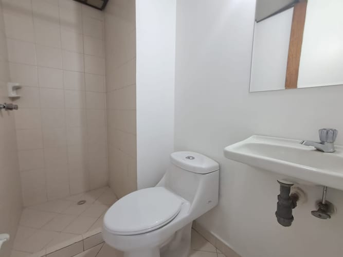 Apartamento de 3 alcobas en arriendo en La Aguacatala, Medellín, 125 m² · foto 7 de 21