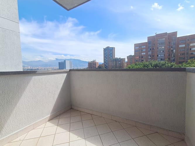 Apartamento de 3 alcobas en arriendo en La Aguacatala, Medellín, 125 m² · foto 12 de 21