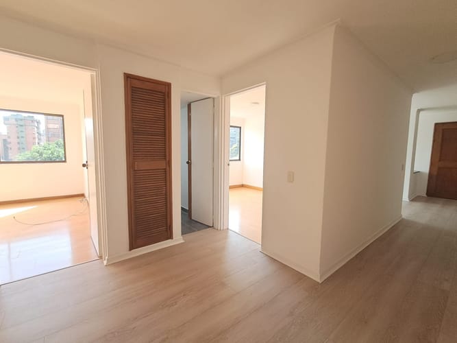 Apartamento de 3 alcobas en arriendo en La Aguacatala, Medellín, 125 m² · foto 14 de 21